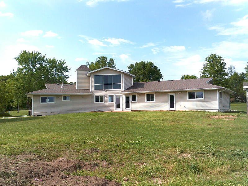 2nd image of 13791 Farm Road 2175