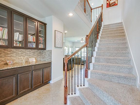 4th image of 25818 Foxrun Vista Dr
