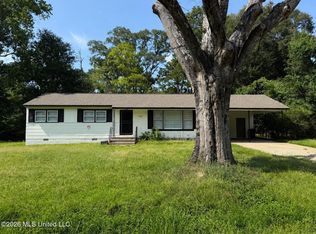 160 Wildwood Cir, Jackson, MS 39212