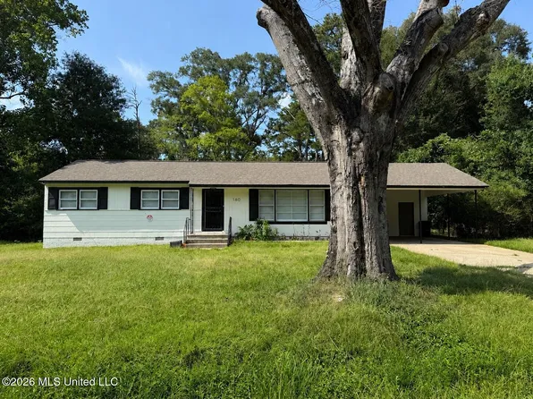 160 Wildwood Cir, Jackson, MS 39212