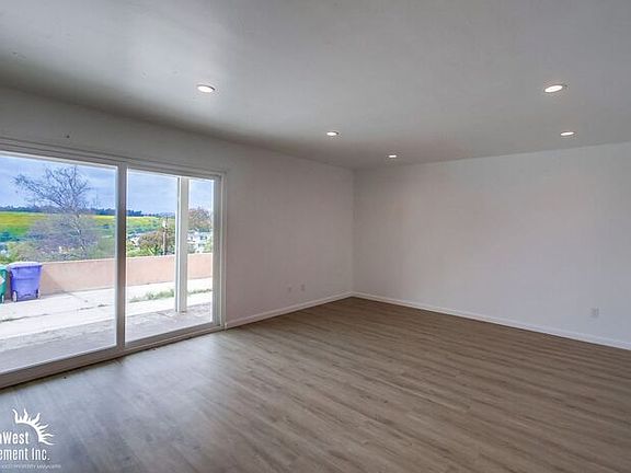 4th image of 6344 Tooley St #D