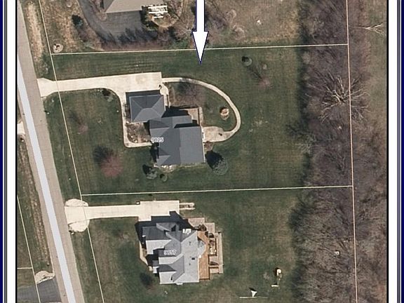 2nd image of 9825 Wood Bend Dr