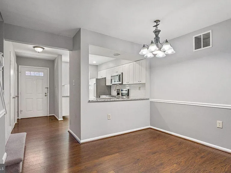 2522 S Arlington Mill Dr #D-4 — Photo 14