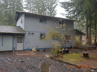 80 N Lake View Dr, Hoodsport, WA 98548