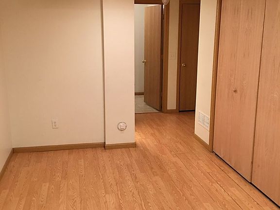 5th image of 503 Lakeshore Dr