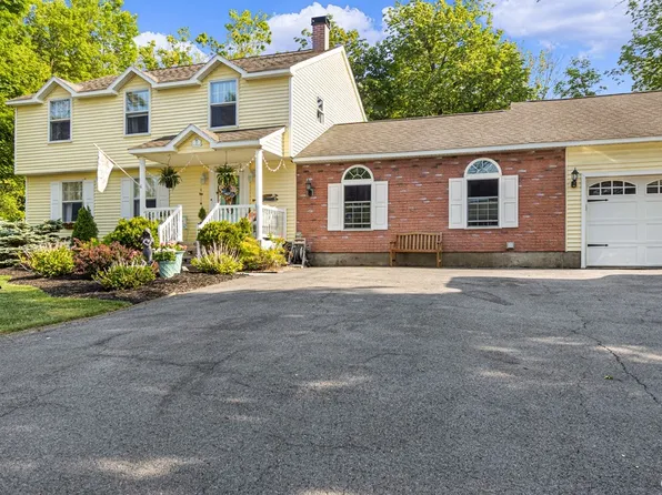 18 Meadowbrook Dr, New Hartford, NY 13413