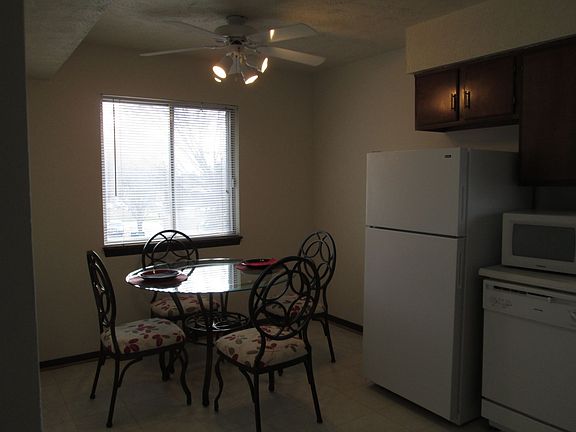 4th image of 3468 S 82nd St APT 5
