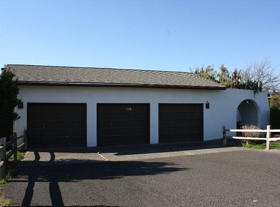 4th image of 191 Snider Dr