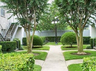 8787 Brae Acres Rd APT 605, Houston, TX 77074