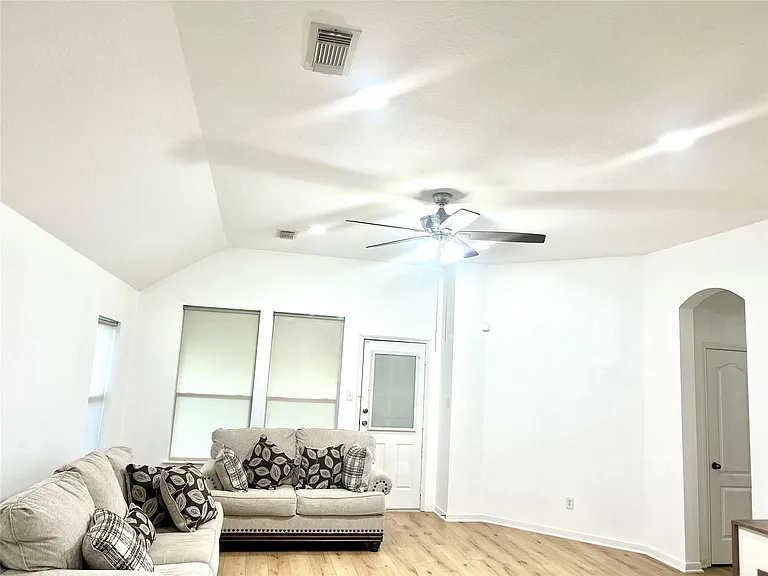 7106 Marble Springs Dr — Photo 12