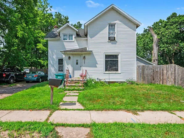 304 5th Ave, Three Rivers, MI 49093