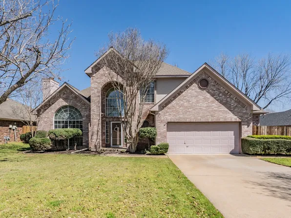 4916 Wolf Creek Trl, Flower Mound, TX 75028