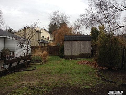3rd image of 151 Smithtown Polk Blvd