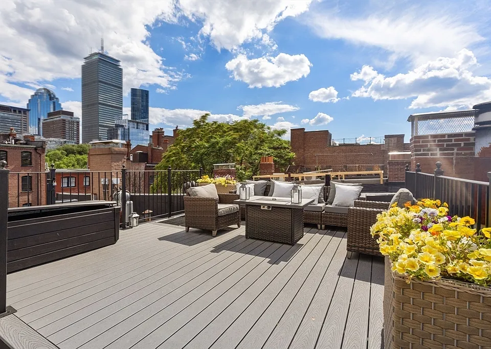 230 Marlborough St #4