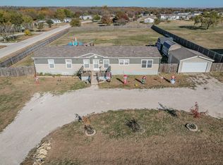 1103 Meadowlark Dr, Rhome, TX 76078