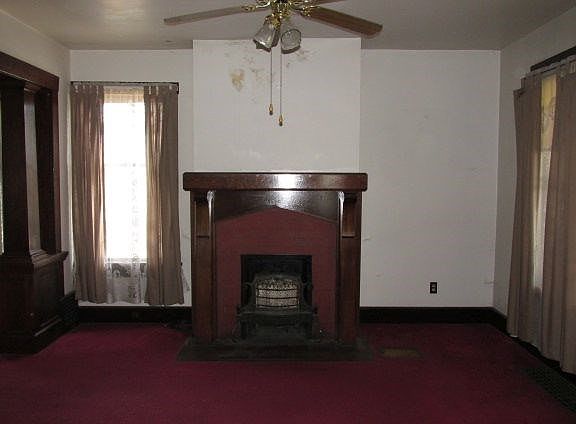 4th image of 732 Lincoln St
