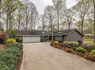 92 Fairway Rdg, Clover, SC 29710
