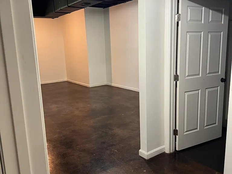 6121 Clubhouse Dr — Photo 42