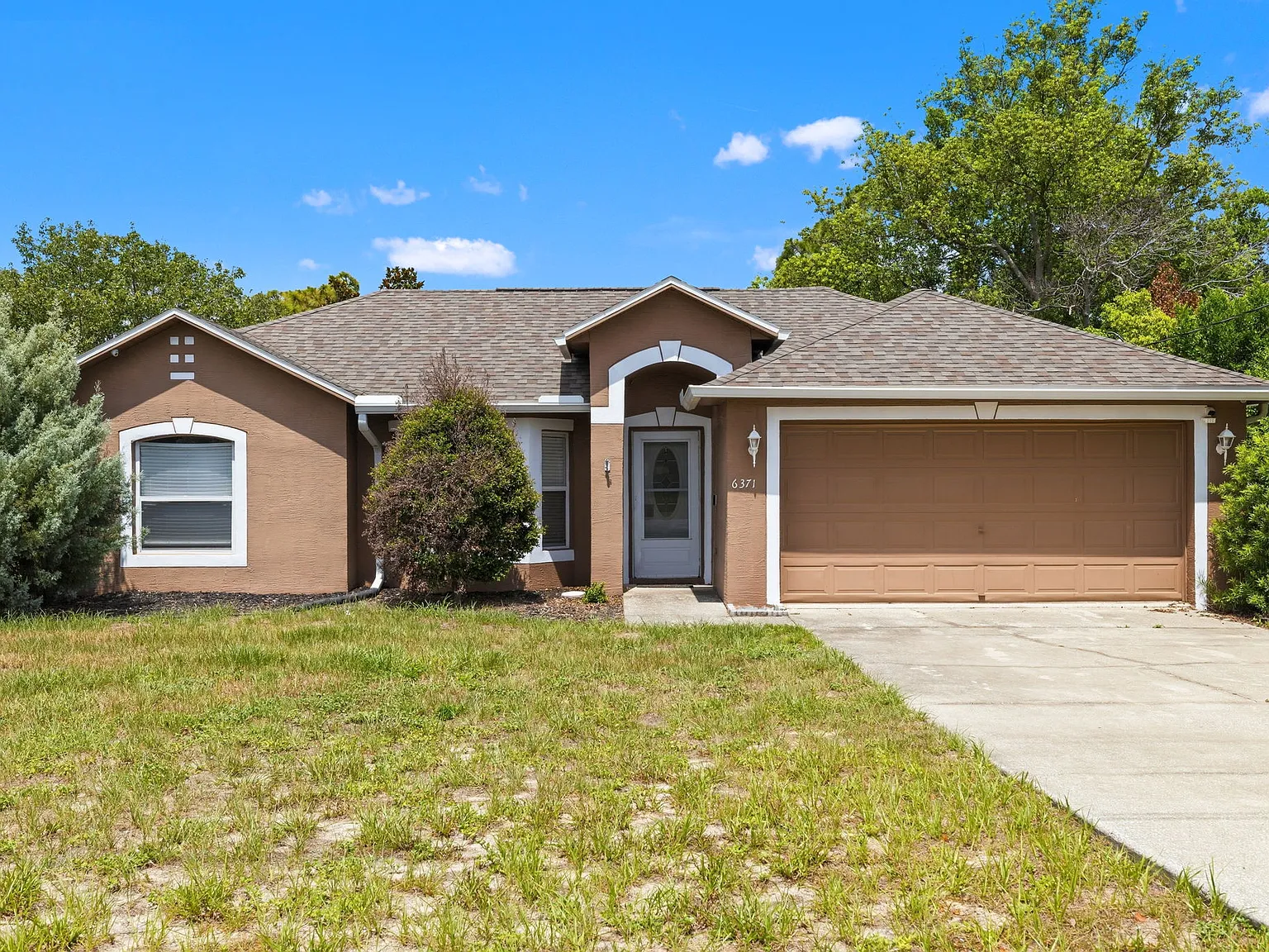4 bed, 1728 sqft, $2,300 — Photo 1