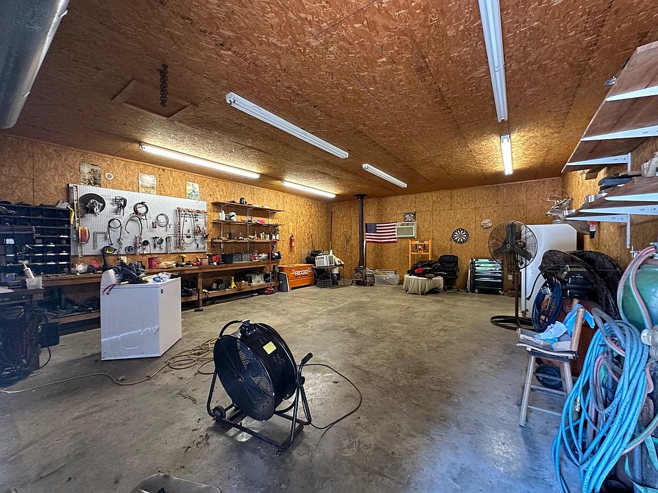 13th image of 381 County Road 3636