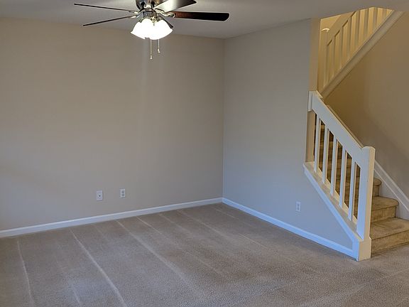 4th image of 5404 Strasburg Dr