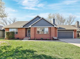 17 E 2nd Cir, Valley Center, KS 67147