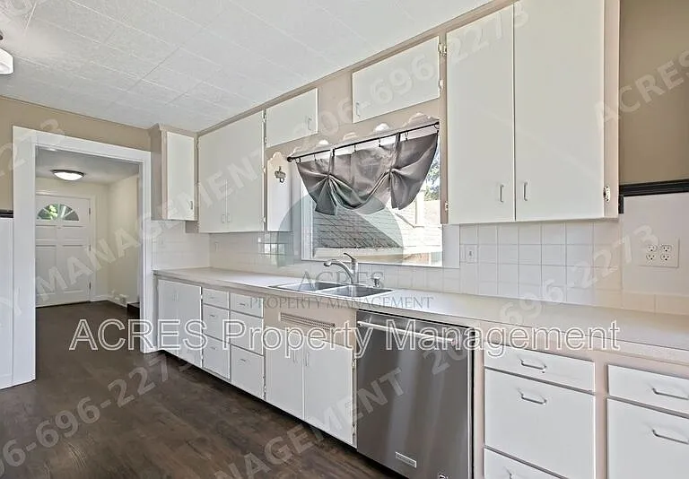 15446 21st Ave SW — Photo 13