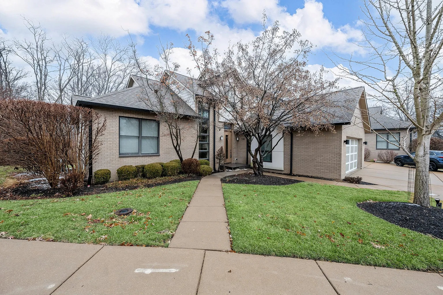 378 Champion Way Dr photo 1