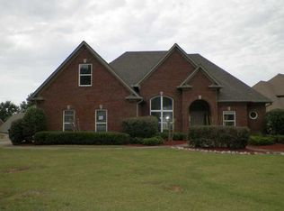 100 Scenic Lake Dr, Maylene, AL 35114