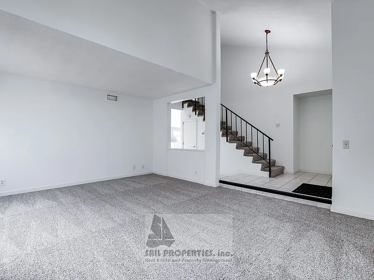 8602 Doremere Dr — Photo 5