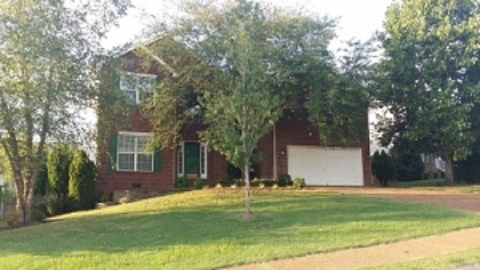 Front of the home with nice landscaping.