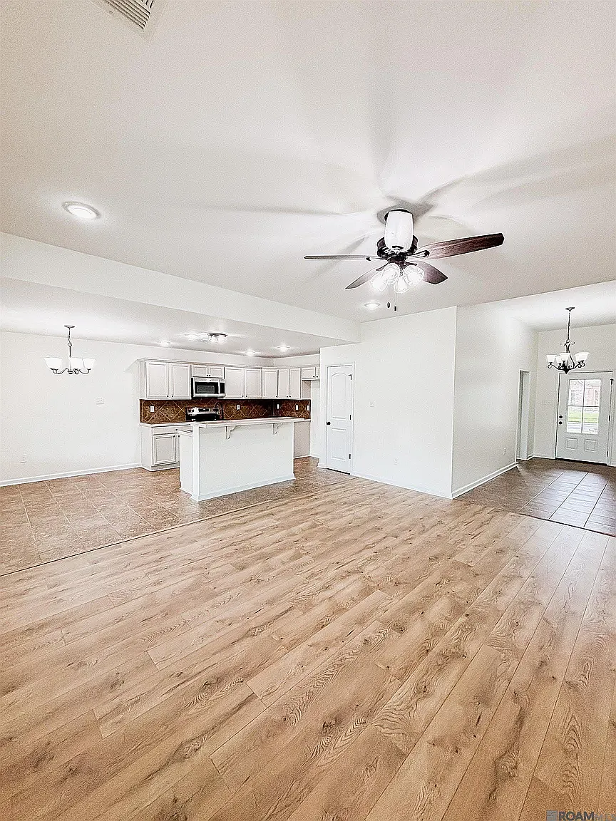 3 bed, 1517 sqft, $1,975 — Photo 4