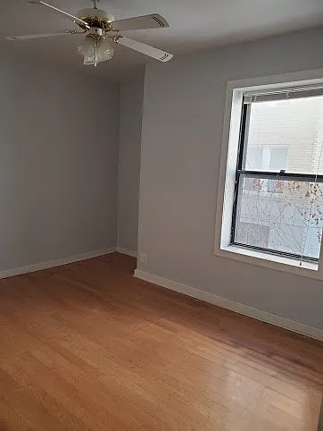 2210 S Marshall Blvd #2E — Photo 6