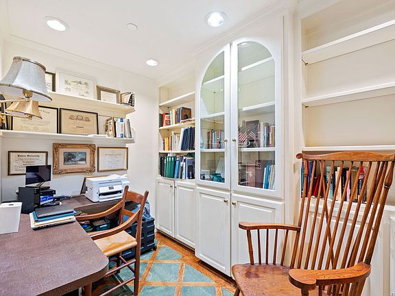 3rd image of 200 PATTERSON AVE #900