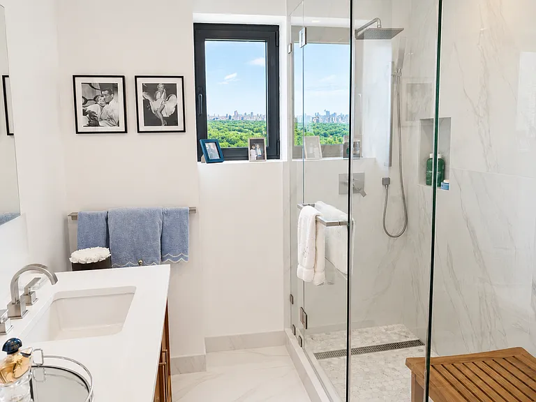 200 Central Park S #27B — Photo 9