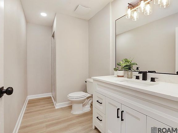 4th image of 1219 Carter Ave