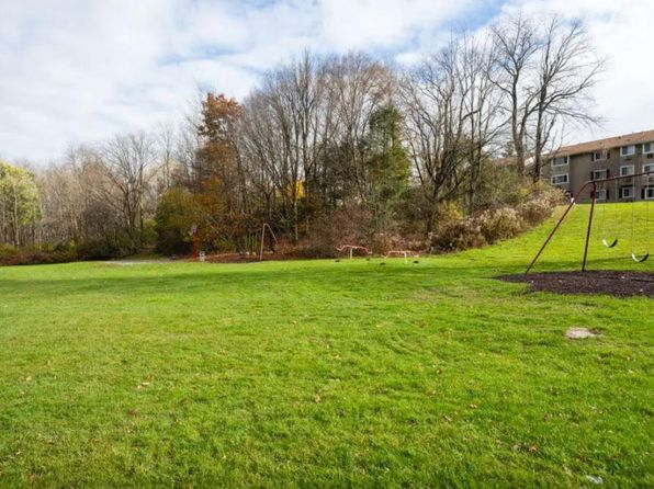 405 Applewood Acres #601