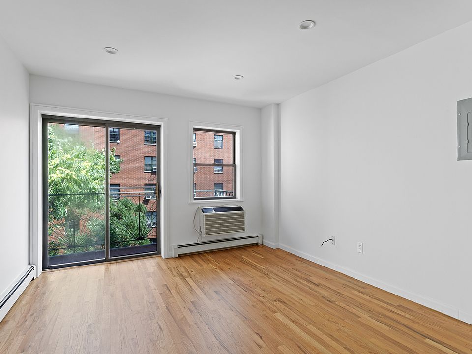 1st image of 150 Forsyth St #5BB