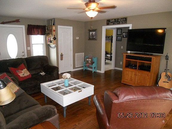 5th image of 113 Bradford Pear Ln