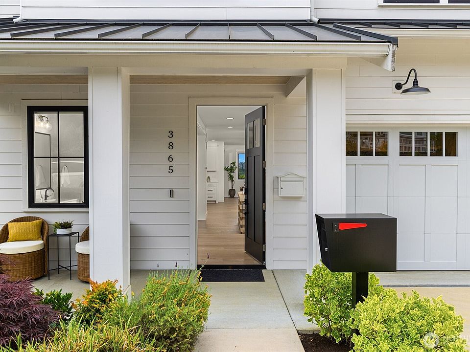 3865 46th Avenue NE, Seattle, WA 98105 | Zillow