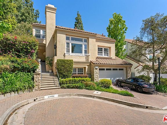 5th image of 11829 Henley Ln