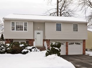 883 Peach Tree Rd, Union, NJ 07083