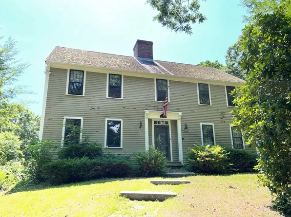 12 Fairfield Dr, East Sandwich, MA 02537