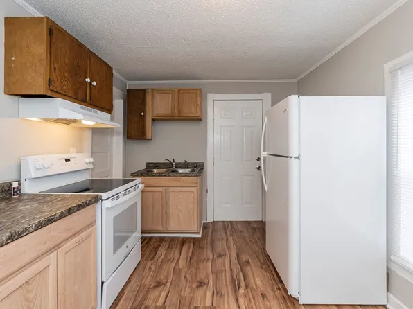 606 N King Ave, Dunn, NC 28334