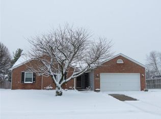 3423 Paddington Dr, Columbus, IN 47203