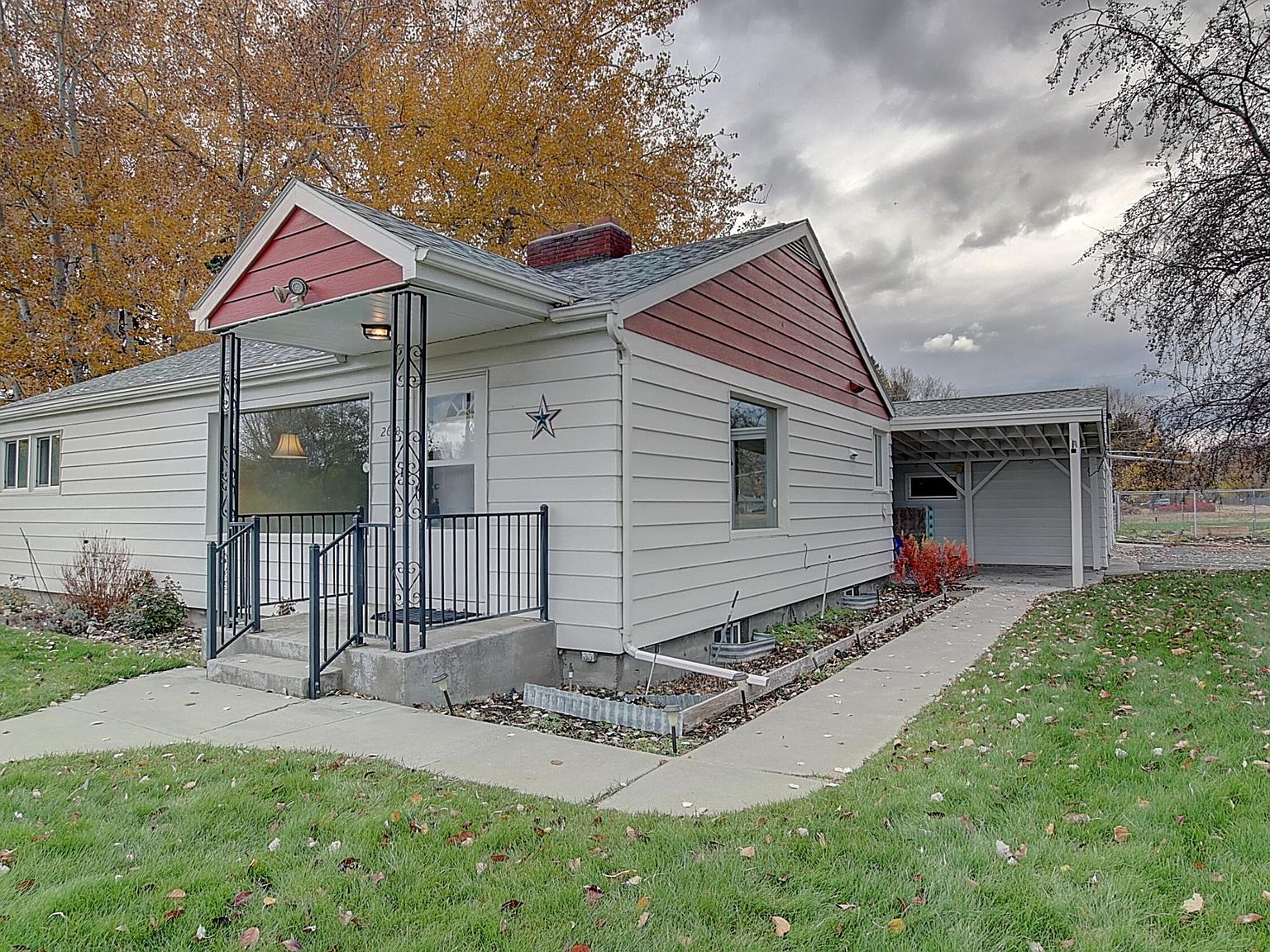 2602 Mount Ave, Missoula, MT 59804 | Zillow