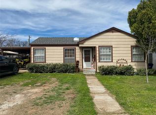 306 W 12th St, Cisco, TX 76437