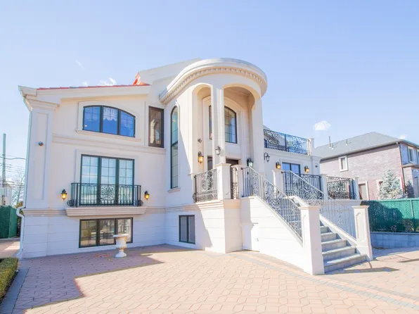 4094 Ocean Avenue image 2 of 44
