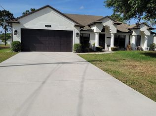 6035 NW Winfield Dr, Port Saint Lucie, FL 34986