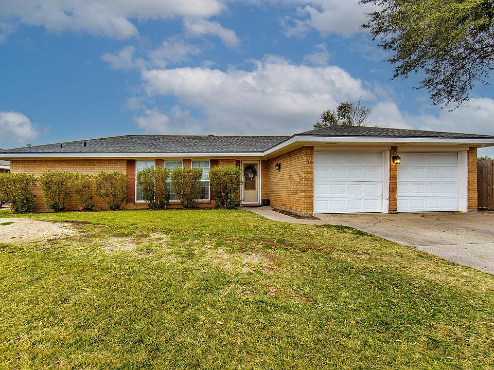1st image of 2103 Ruby Dr